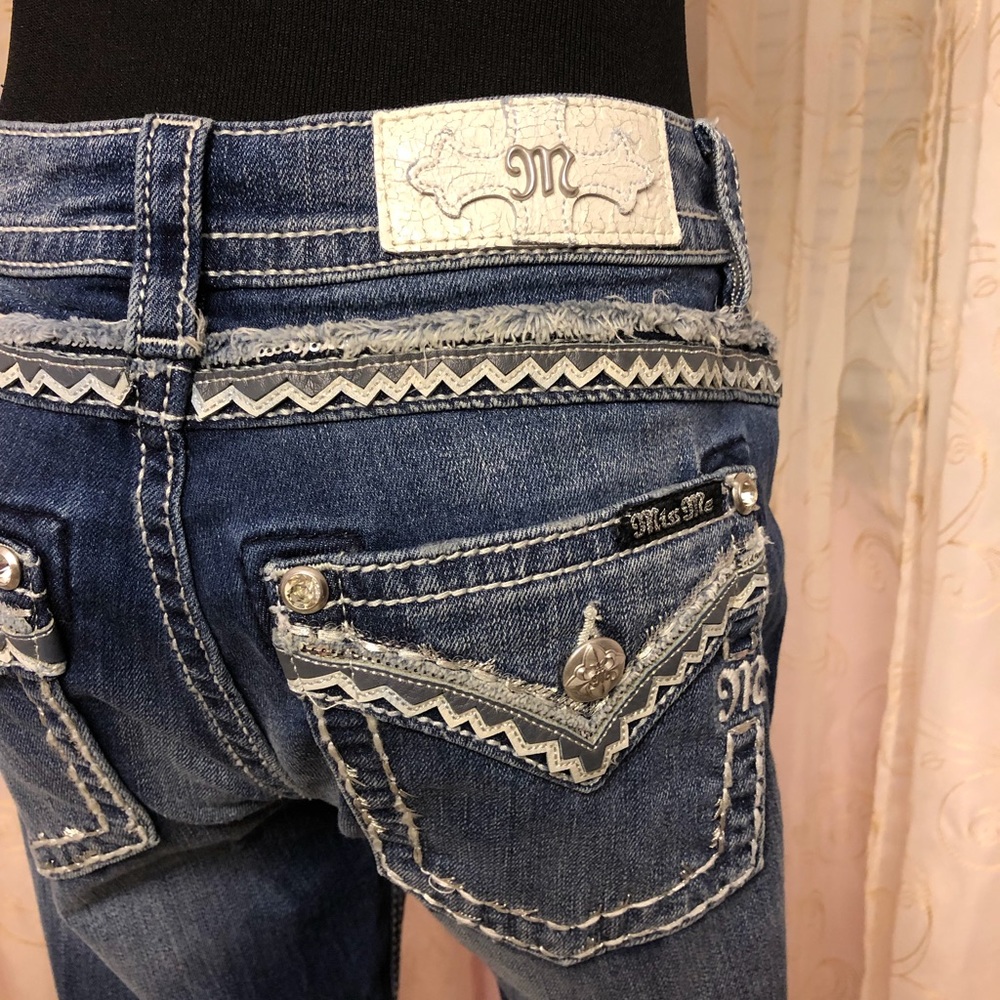 Price ⬇️ NWOT Miss Me 29 Boot Jeans Final Price.